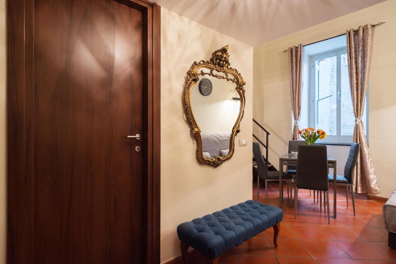 Napoli Centro, A Windows On The Monuments Apartment Exterior photo